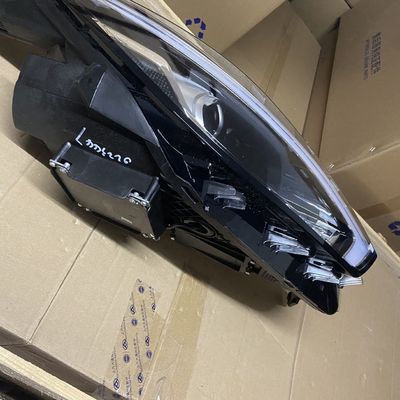 2019- Plastic Headlight Head Lamp Runny Light for MG ZS Left Right White OE 10550754