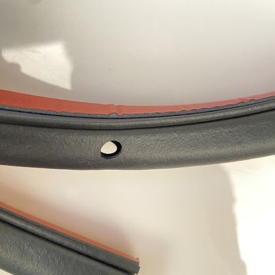 Car Fitment Door Rubber Seal Strip For Tesla Model Y OE 1500058-04
